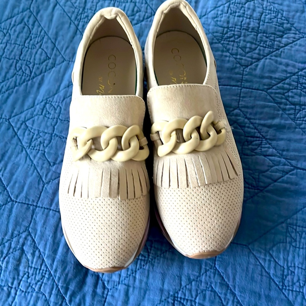Coconuts by Matisse size 8